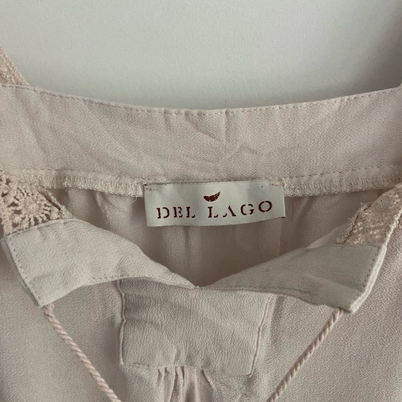 Feminine summer top. Size Medium. - Picture 5 of 5